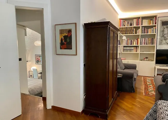 Comfortable And Convenient In Downtown Apartment *